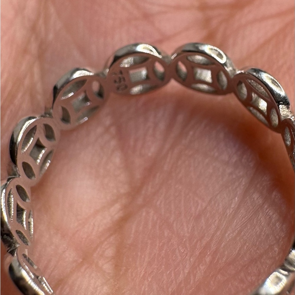18K SAUDI WHITE GOLD MONEY CATCHER RING SZ 5.75 - 6 STAMPED 750. NWOT